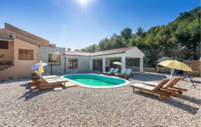 Amazing Home In Kula Norinska